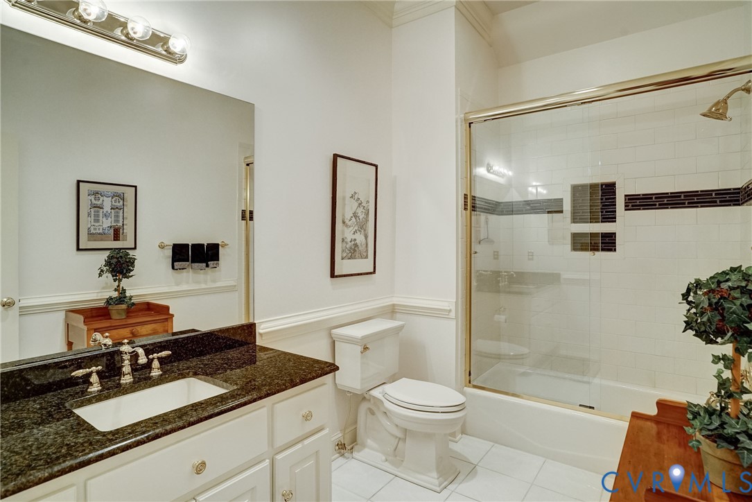Second floor full bath