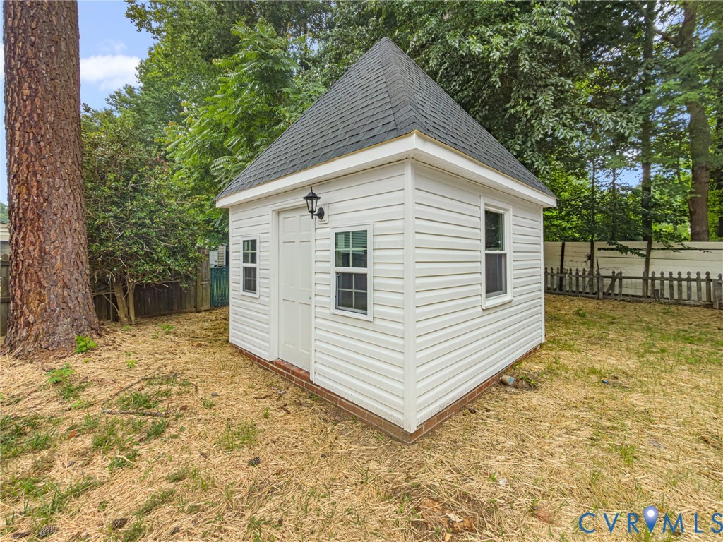 422 Nottingham Drive, Colonial Heights, VA 23834