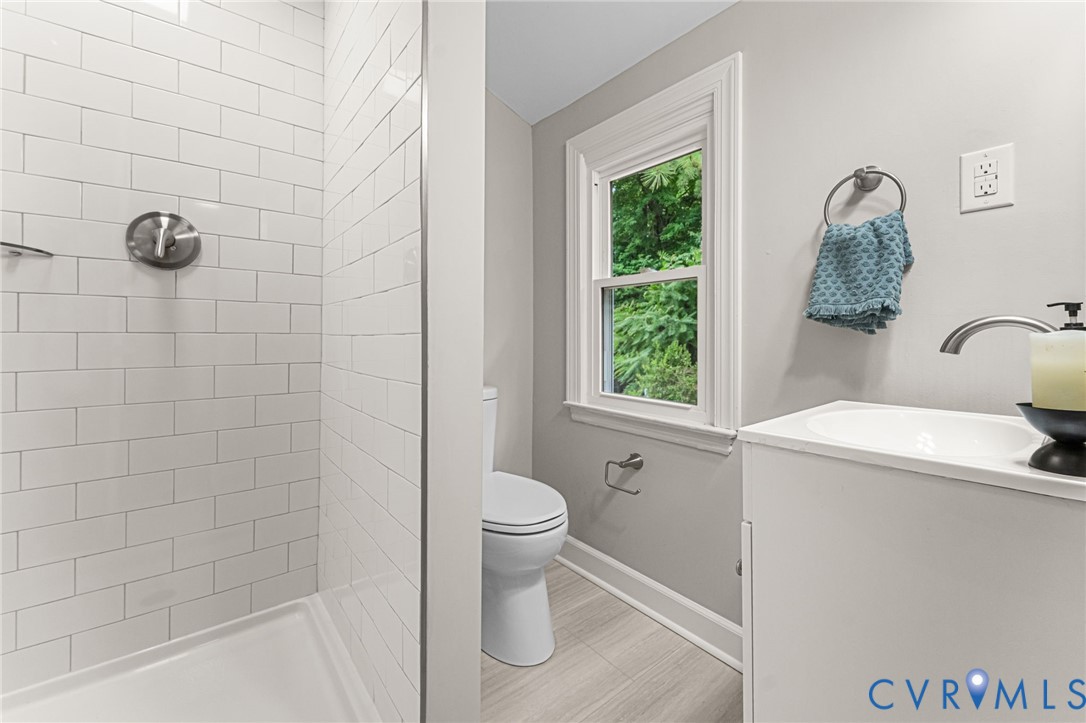 422 Nottingham Drive, Colonial Heights, VA 23834