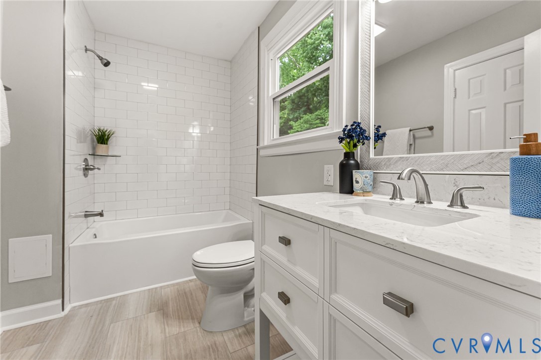 422 Nottingham Drive, Colonial Heights, VA 23834