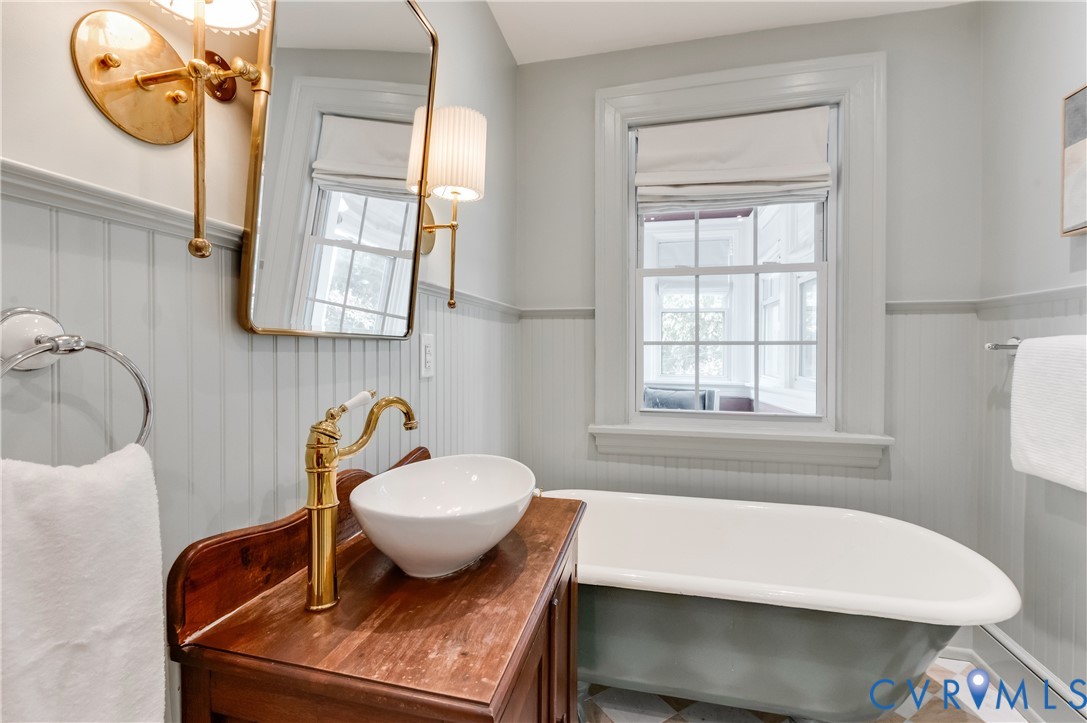 2709 Grayland Avenue, Richmond, VA 23220