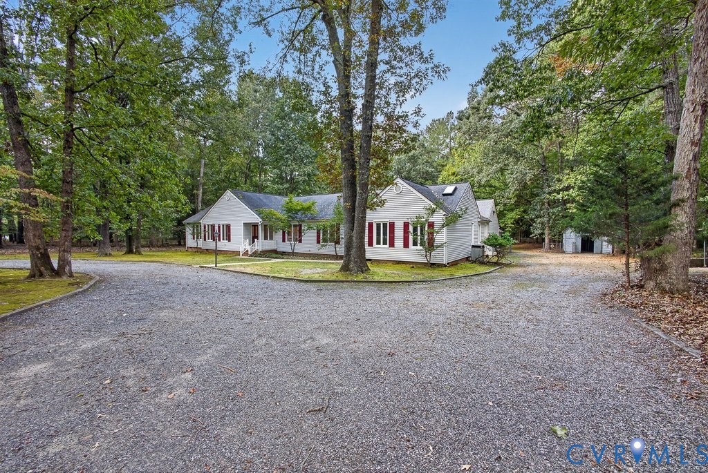 1635 King William Woods Road, Powhatan, VA 23113