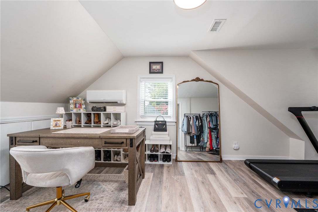 1204 Maywood Road, Beverly Hills, Henrico, VA 23229