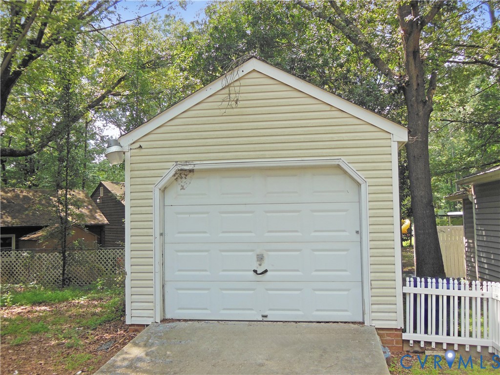 1-Car Detached Garage