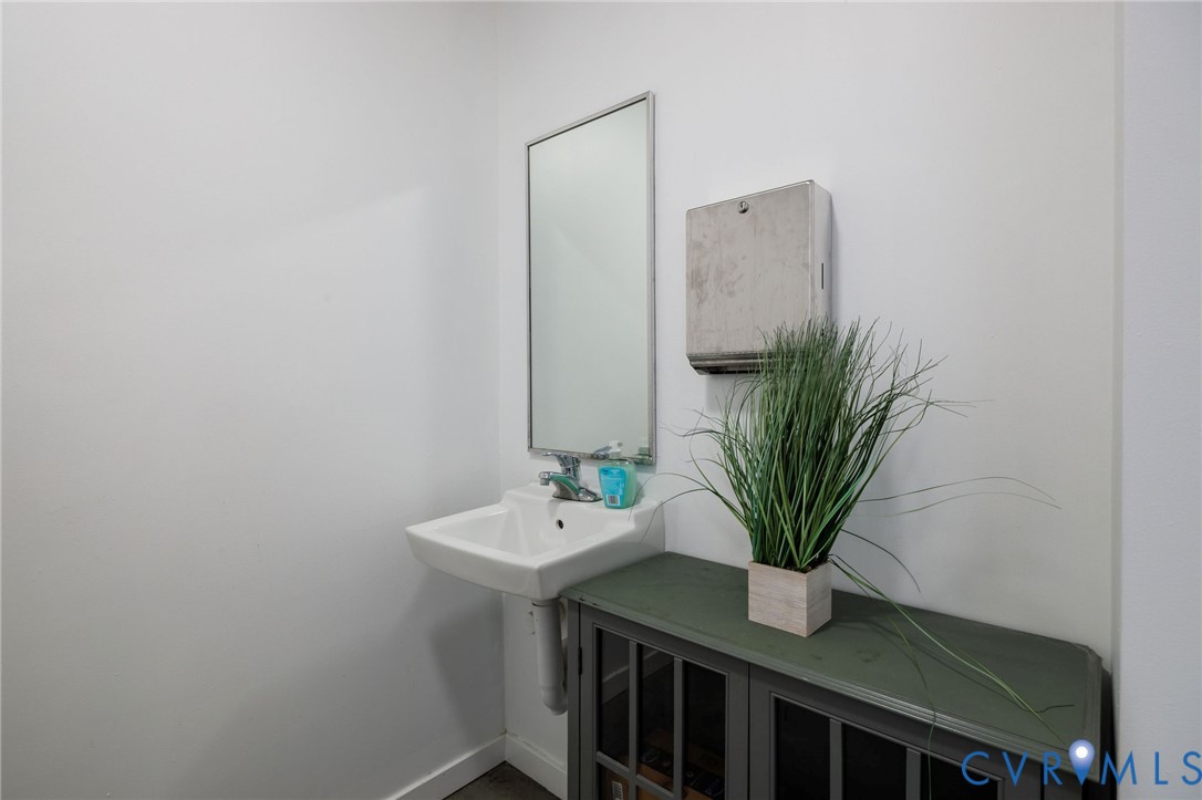 1921 W Cary Street, Richmond, VA 23220