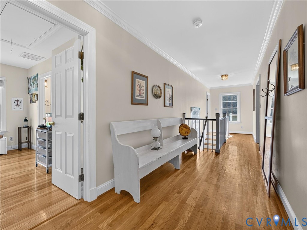 Upstairs hallway is very wide!