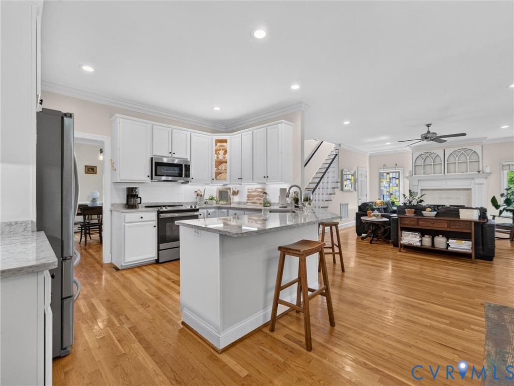 A great flow between the Kitchen & Family Room
