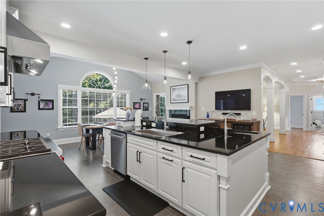 1921 Grey Oaks Park Lane, Glen Allen, VA 23059