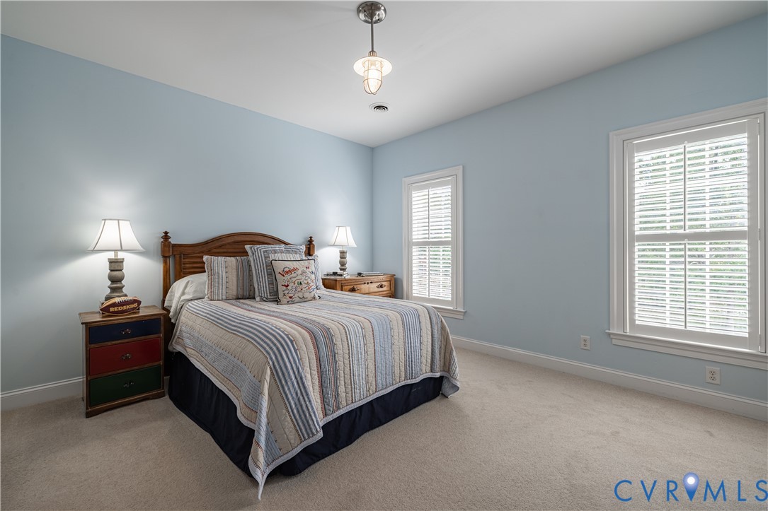 Ceiling light, front bedroom