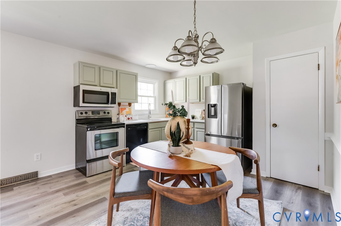 6004 Gatesgreen Drive, Chesterfield, VA 23832