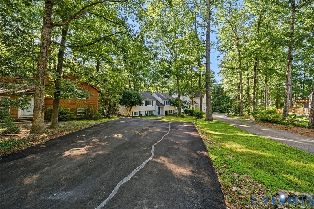 2709 Sutters Mill Court, Midlothian, VA 23112
