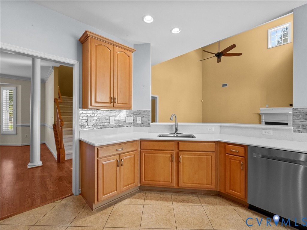 3824 Coles Point Way, Glen Allen, VA 23060