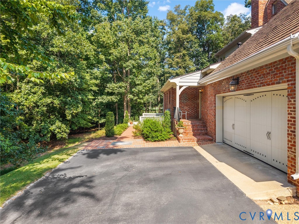 500 Kilmarnock Drive, Collegiate Area, Henrico, VA 23229