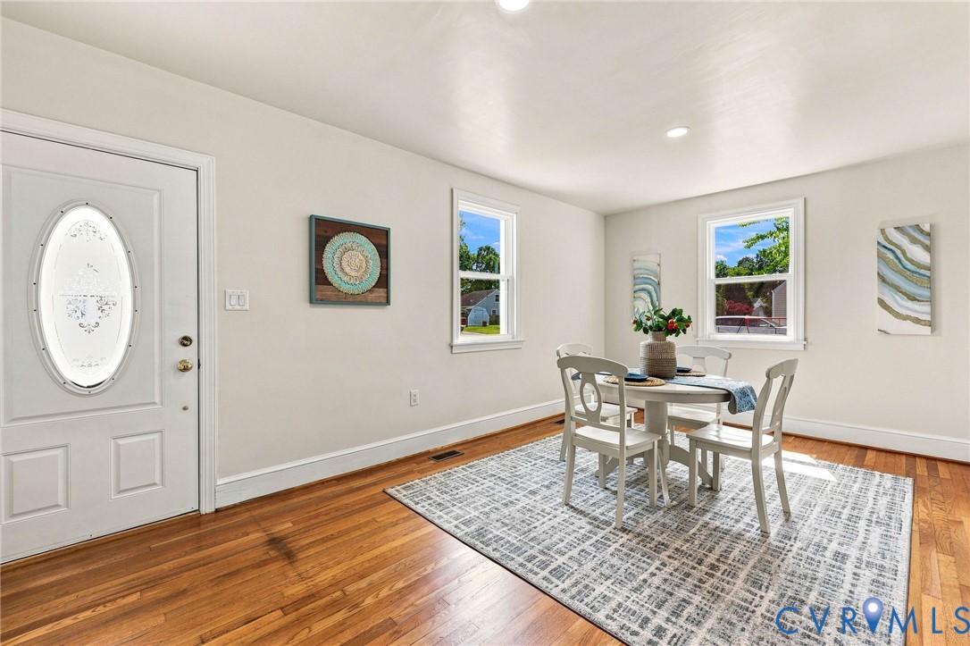 402 Stuart Avenue, Colonial Heights, VA 23834