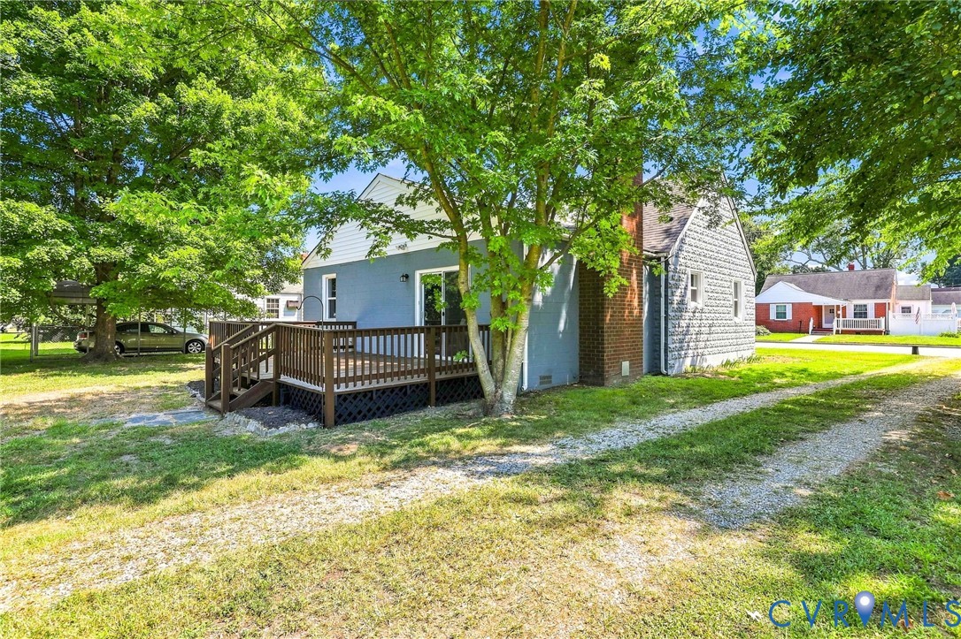 402 Stuart Avenue, Colonial Heights, VA 23834