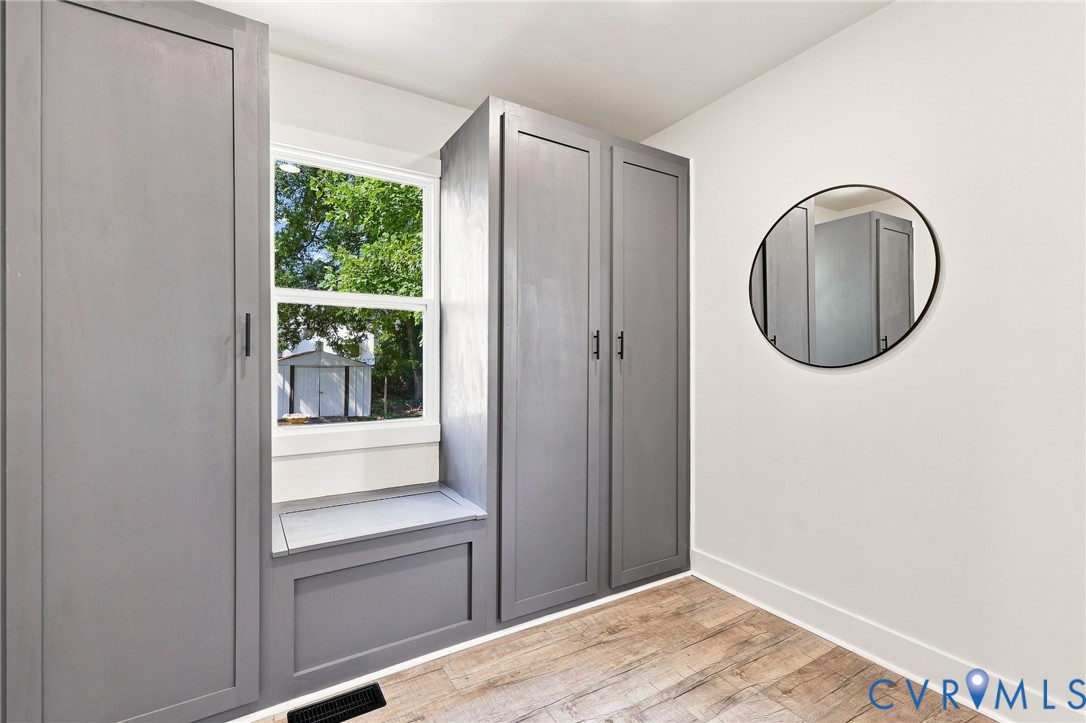 402 Stuart Avenue, Colonial Heights, VA 23834