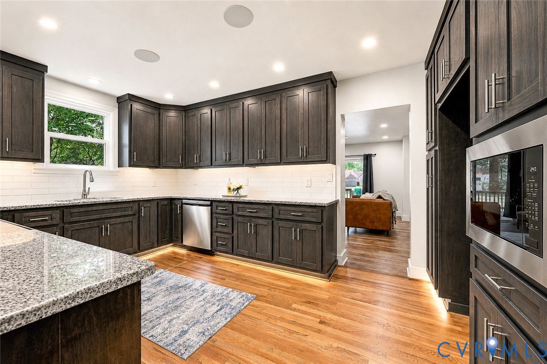 402 Stuart Avenue, Colonial Heights, VA 23834