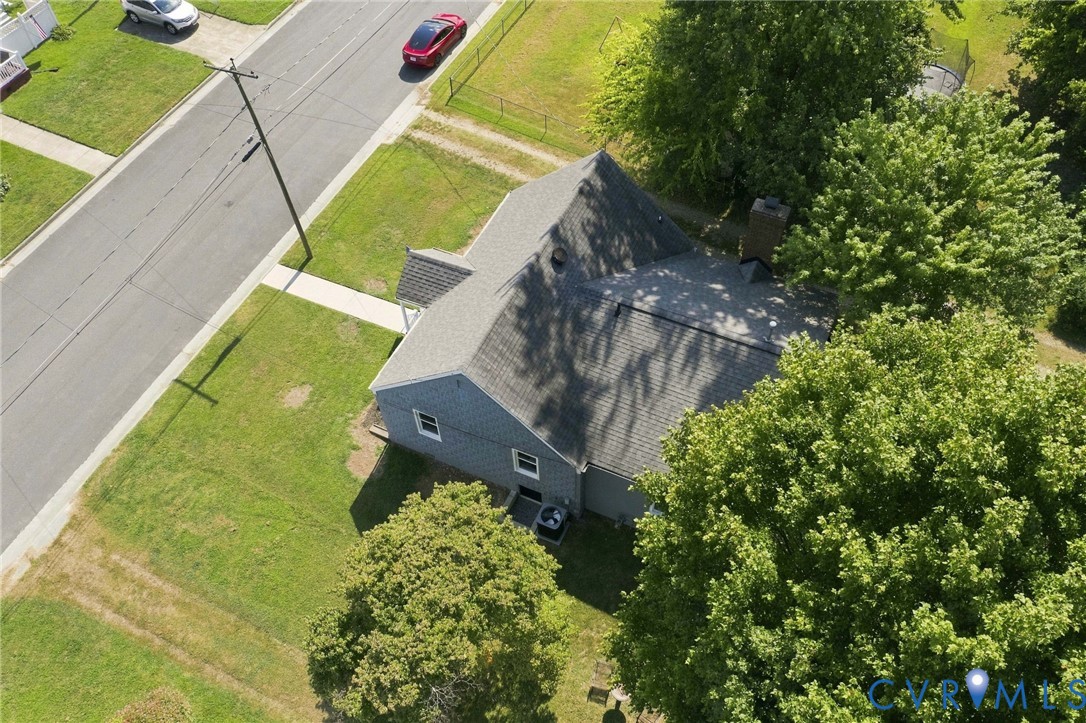 402 Stuart Avenue, Colonial Heights, VA 23834