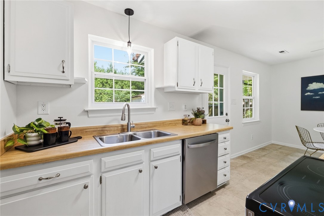 418 Marbleridge Road, North Chesterfield, VA 23236