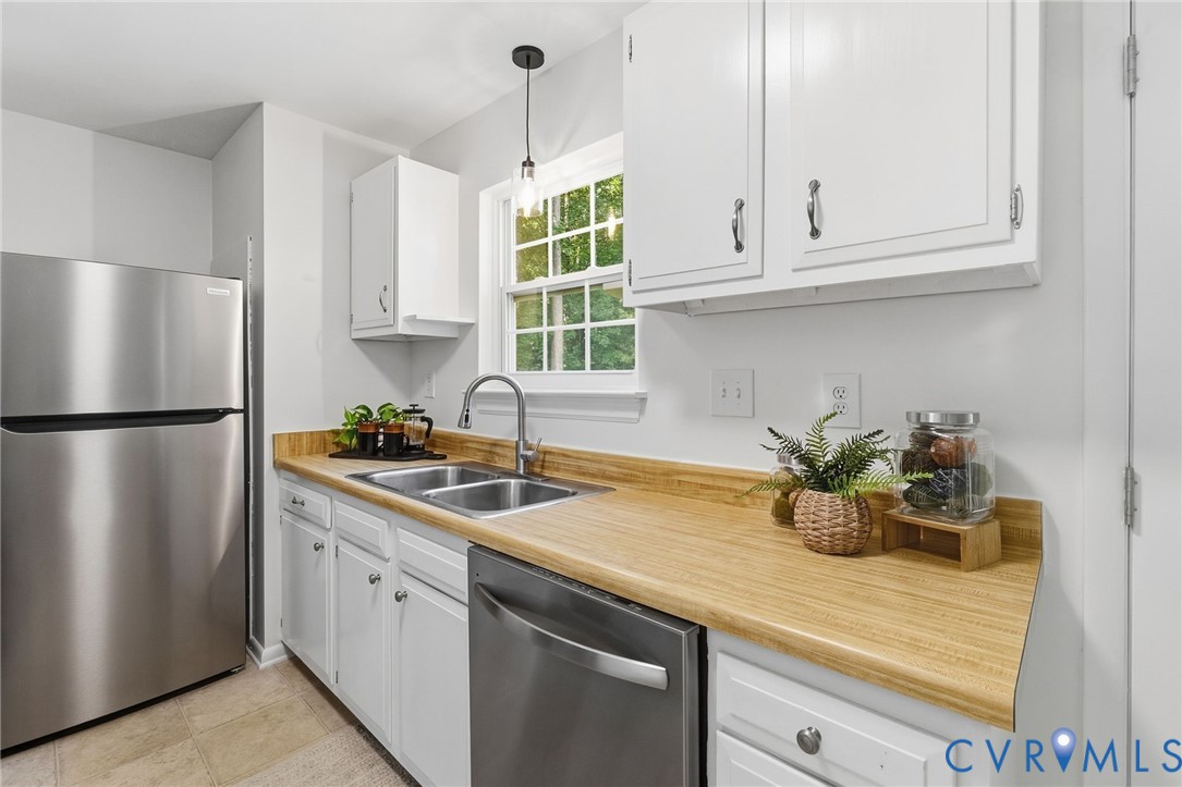 418 Marbleridge Road, North Chesterfield, VA 23236