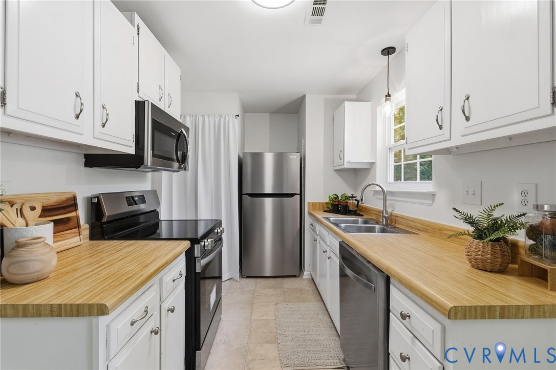 418 Marbleridge Road, North Chesterfield, VA 23236
