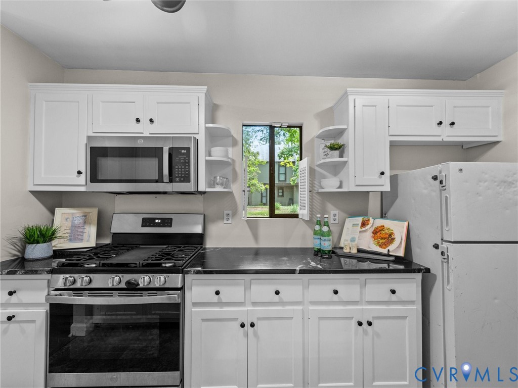 11781 N Briar Patch Drive, Midlothian, VA 23113
