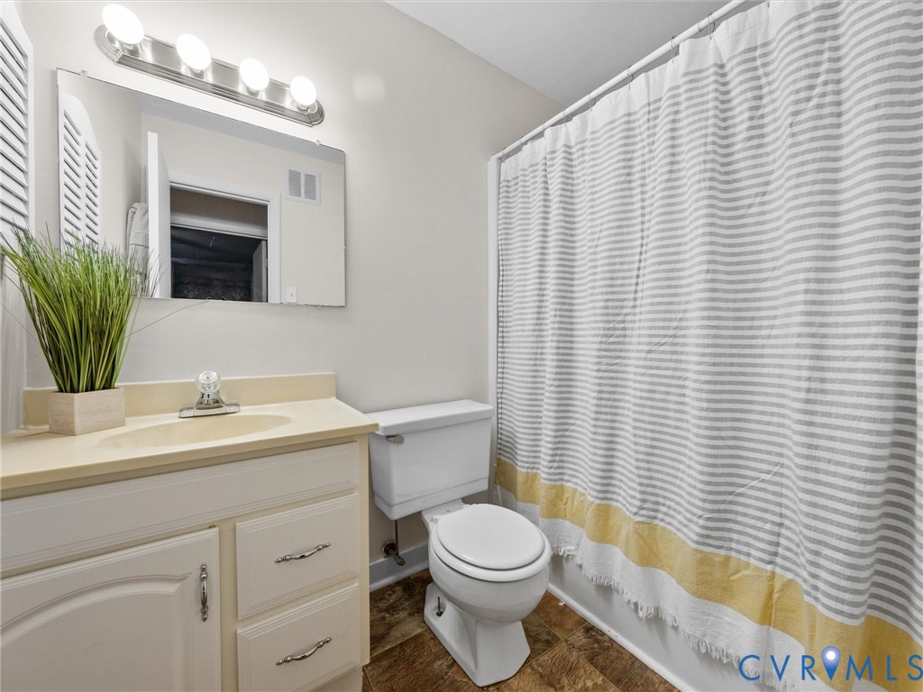 11781 N Briar Patch Drive, Midlothian, VA 23113