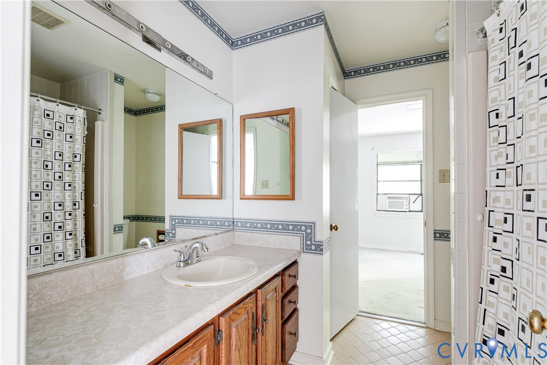 702 Gordon School Court, North Chesterfield, VA 23236