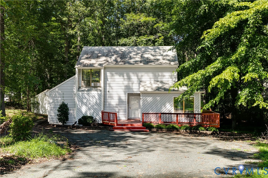702 Gordon School Court, North Chesterfield, VA 23236