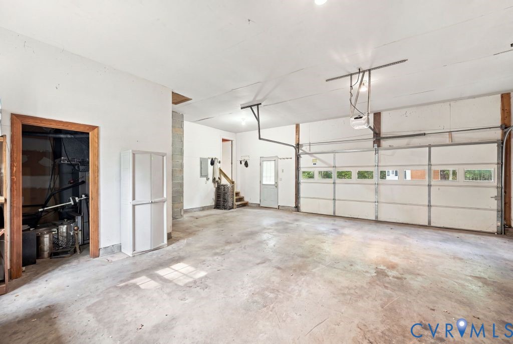 2120 Heathland Drive, Heathland, Midlothian, VA 23113