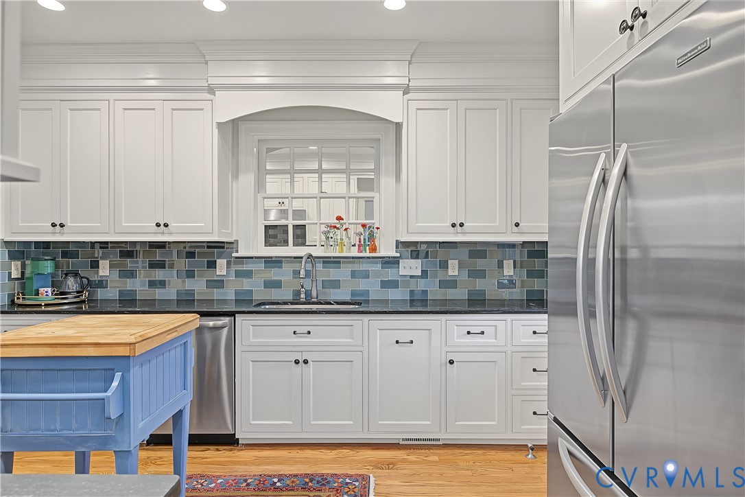 Inset cabinets, stainless, soapstone
