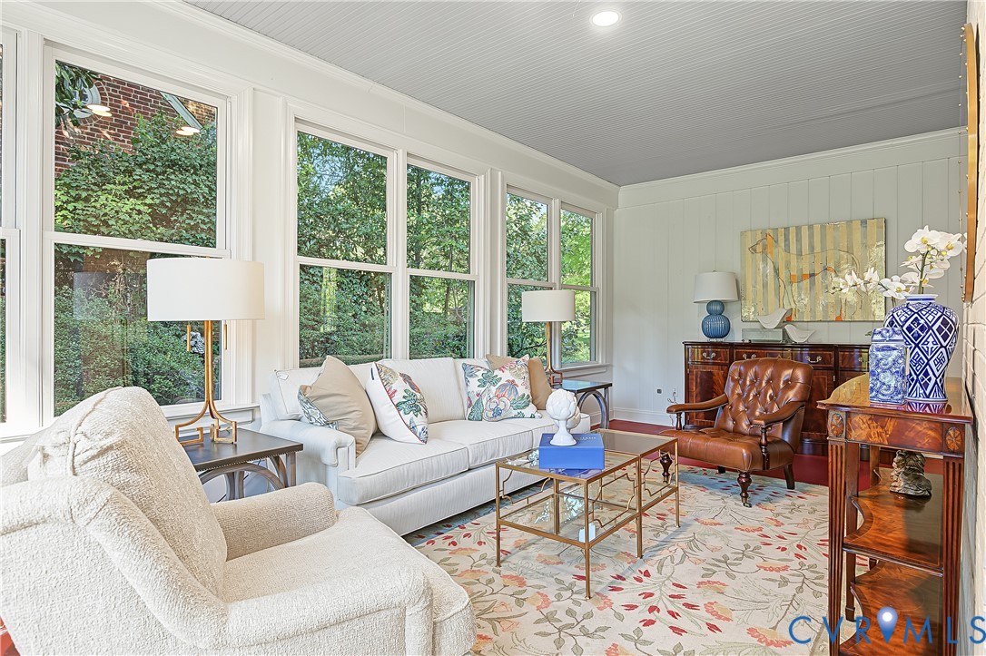Makes for a great family space