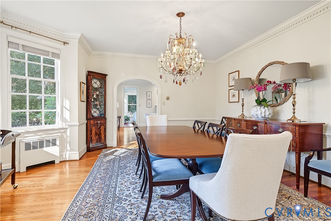 Spacious dining room