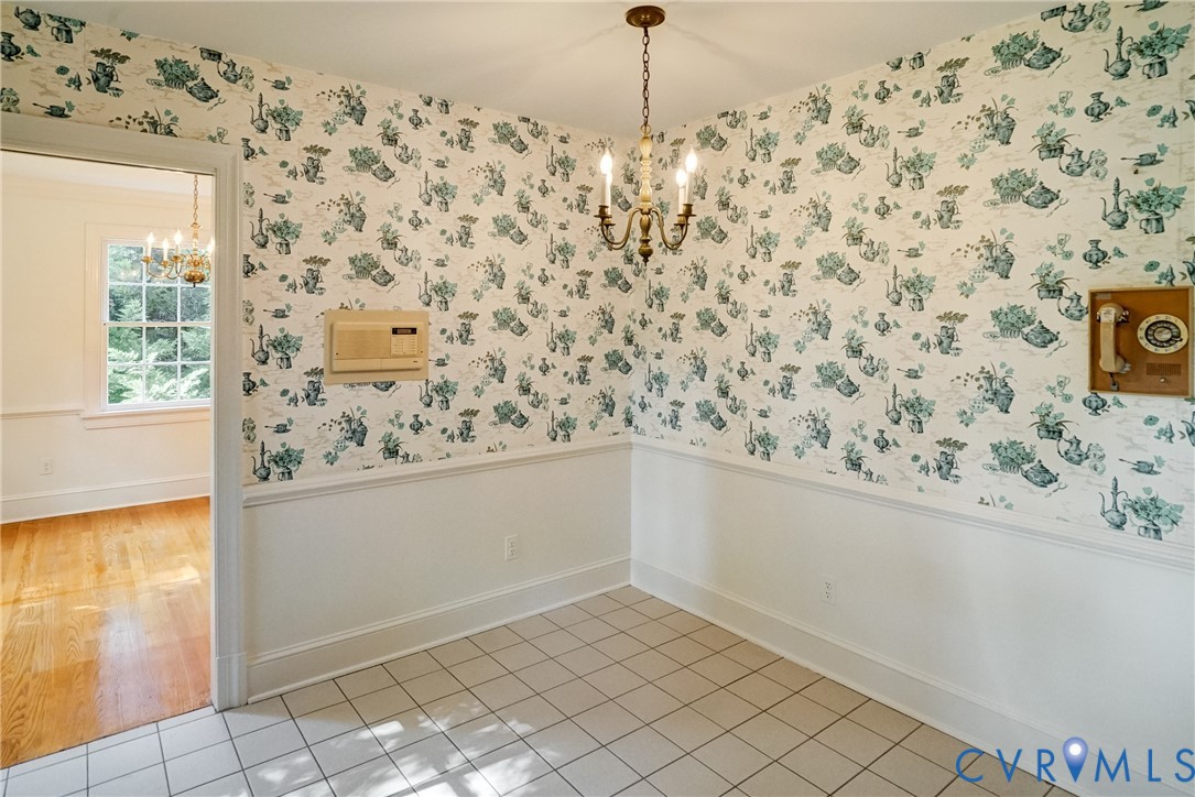 Eat in area of kitchen