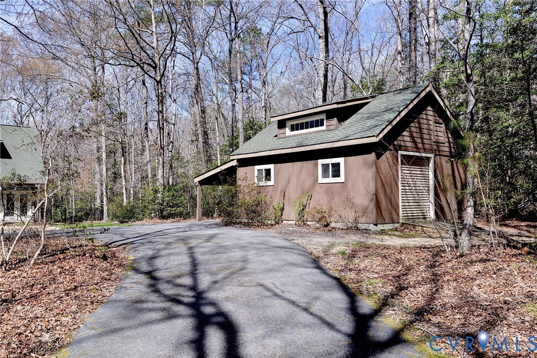 8908 Thomas Higgs Court, Toano, VA 23168