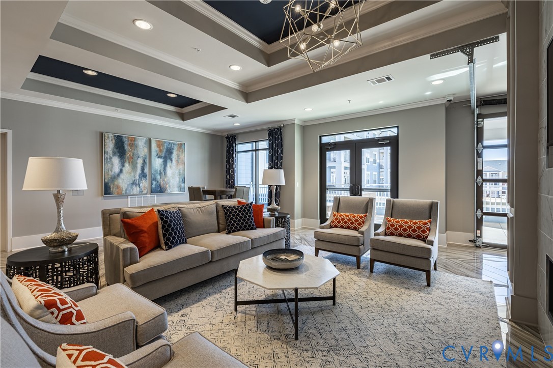 Recessed ceiling with layered tray design