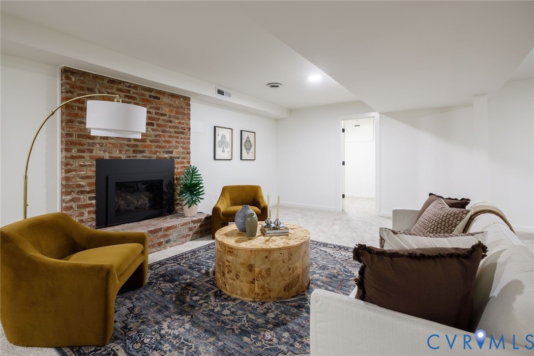 2 Countryside Lane, Richmond, VA 23229