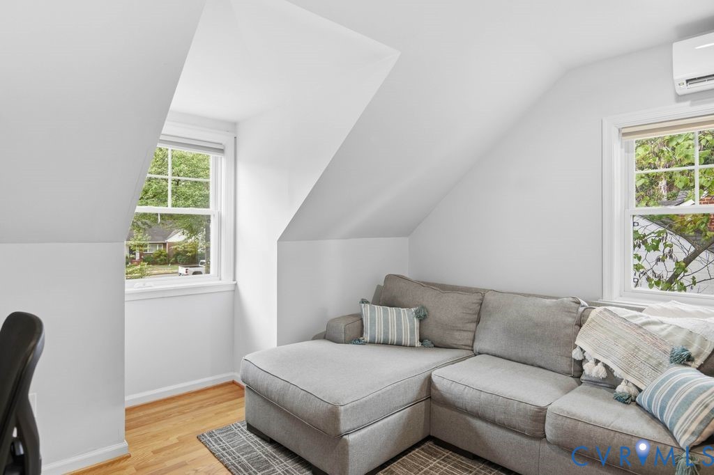 4704 Monumental Street, Willow Lawn, Richmond, VA 23226