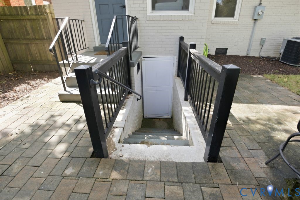 4704 Monumental Street, Willow Lawn, Richmond, VA 23226