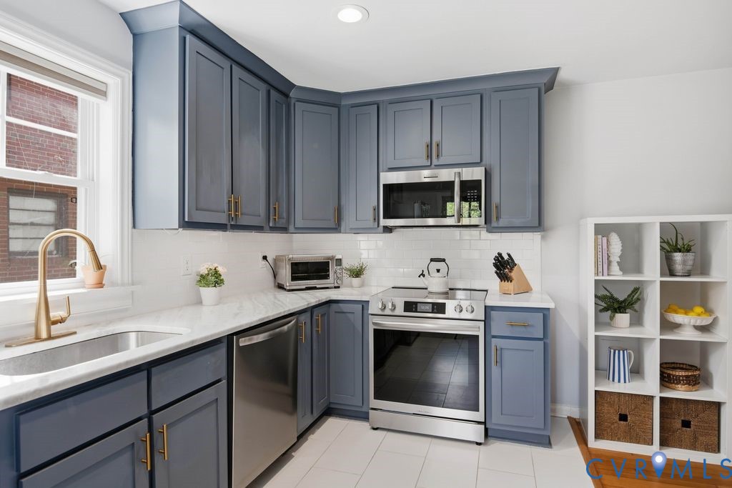 4704 Monumental Street, Willow Lawn, Richmond, VA 23226