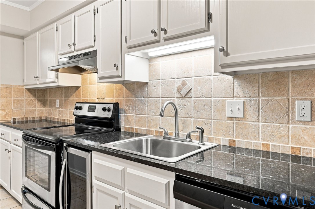 9661 Groundhog Drive, Richmond, VA 23235