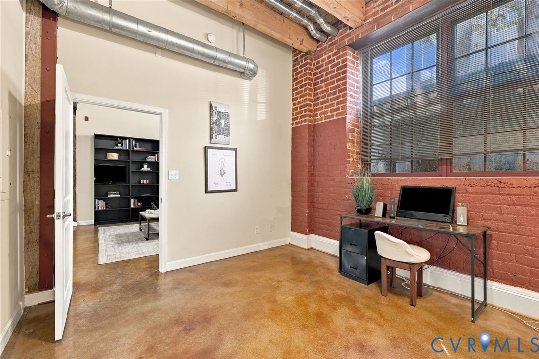 Plenty of room for a desk or couch in the primary.