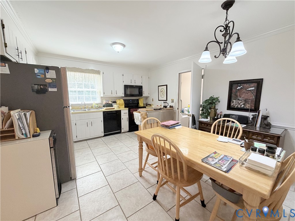 3421 Wood Dale Road, Chester, VA 23831