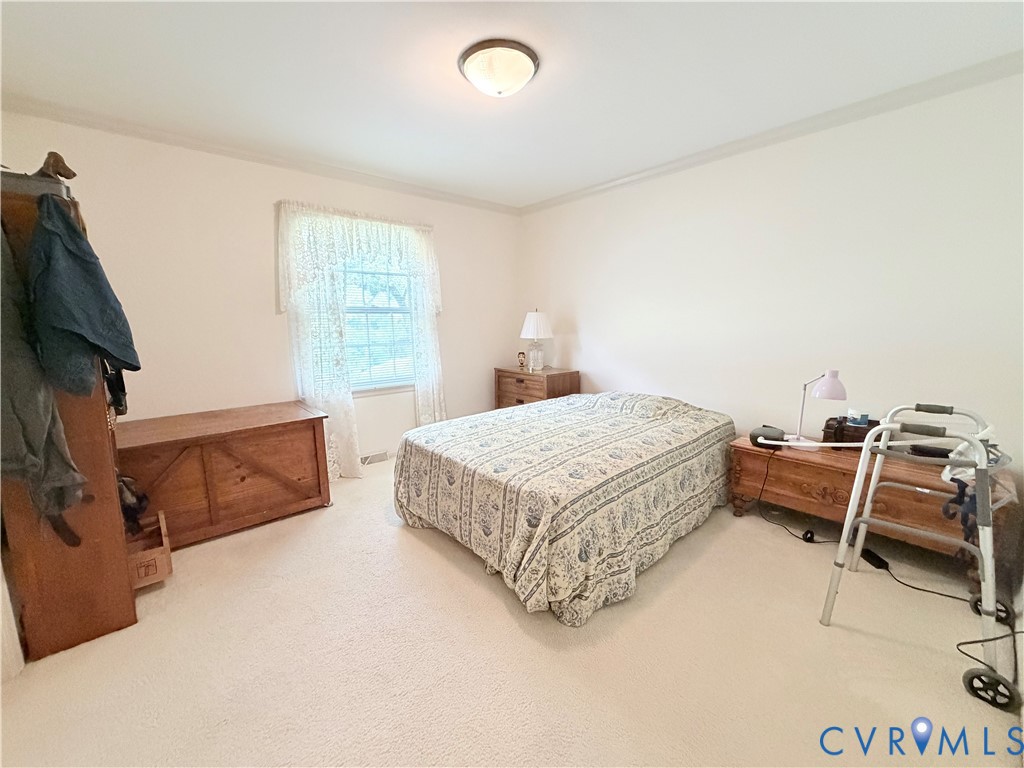 3421 Wood Dale Road, Chester, VA 23831