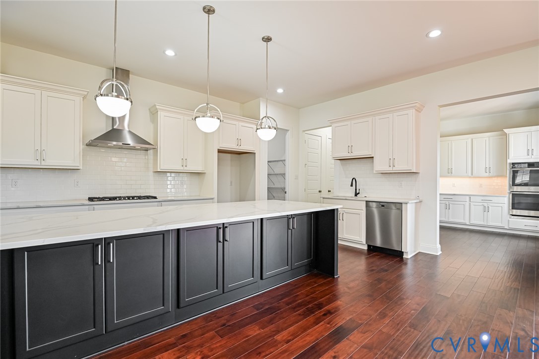 10708 River Fall Path, Glen Allen, VA 23059 10708 River Fall Path, Glen Allen, VA 23059