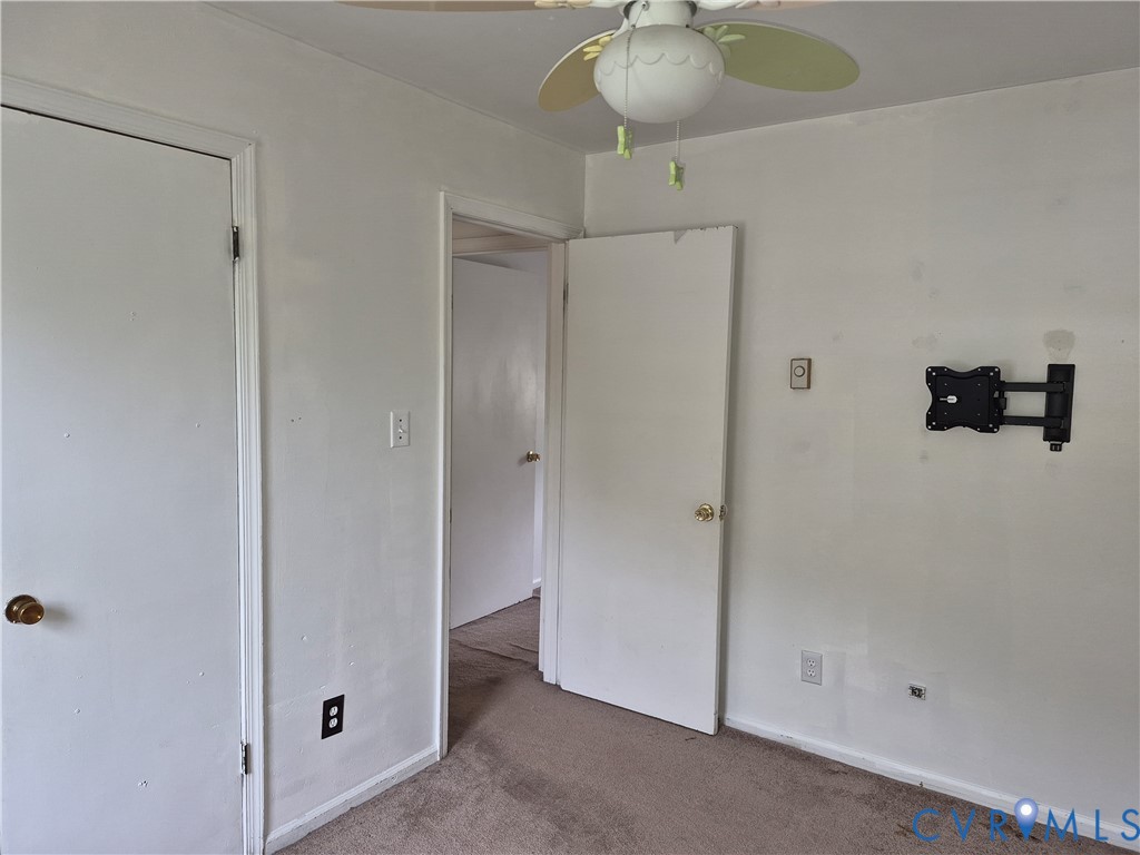 2nd bedroom