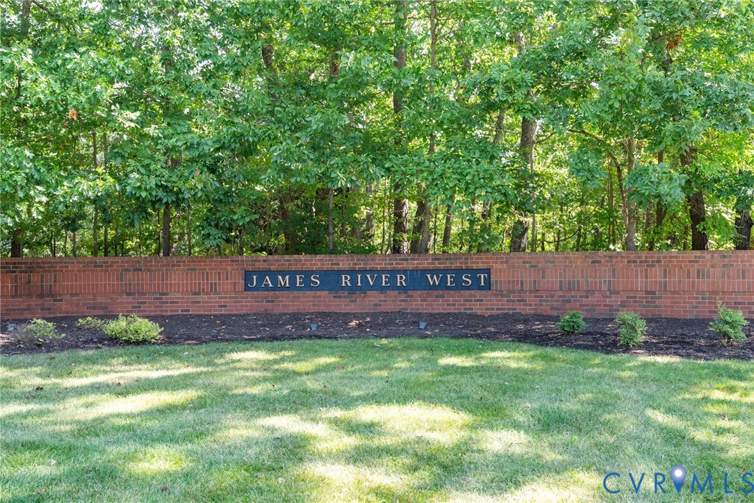 Welcome to James River West  a timeless Midlothian neighborhood surrounded with spacious lots and a distinctive collection of homes, from traditional and transitional to contemporary, each with its own character.