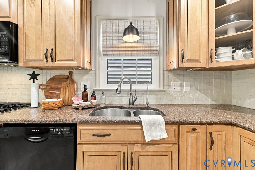 12914 Red Chestnut Drive, Midlothian, VA 23112