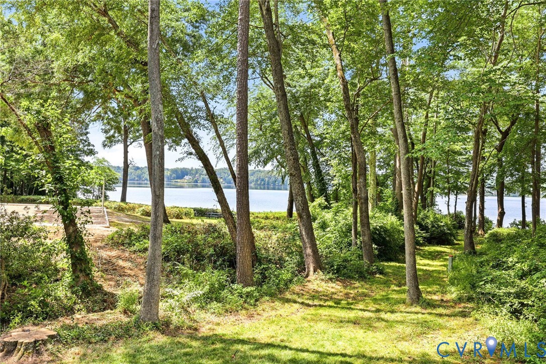 3211 Regatta Pointe Court, Brandermill, Midlothian, VA 23112