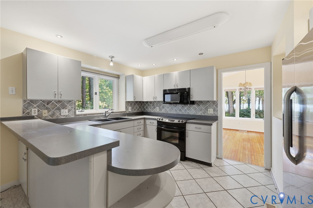3211 Regatta Pointe Court, Brandermill, Midlothian, VA 23112
